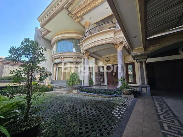 image JUAL RUMAH MEWAH (3)