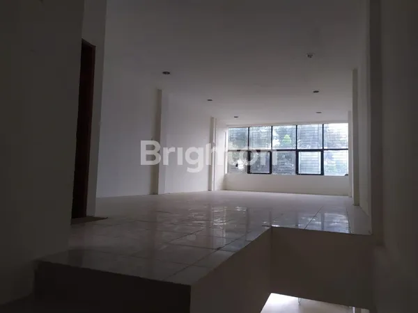 image DISEWAKAN RUKO 3 LANTAI POSISI HADAP JALAN RAYA PAMULANG  (4)