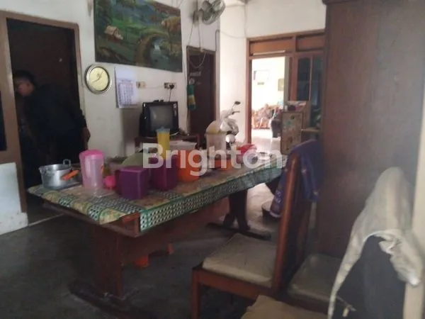 image RUMAH BESAR DENGAN LINGKUNGAN YANG NYAMAN (7)