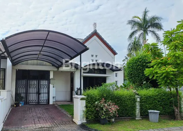 image RUMAH  SIAP HUNI FULL FURNISHED DEKAT G-WALK UNIVERSITAS CIPUTRA GRAHA FAMILY NATURA GRAND PAKUWON MALL LONTAR BENOWO WIYUNG MENGANTI LENMARC BUKIT DARMO GOLF HOKKY (1)