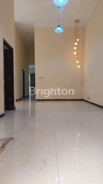 image RUMAH TERAWAT SIAP HUNI AREA BARATA JAYA BRATANG  (3)