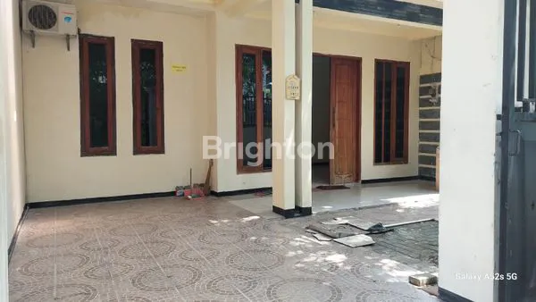 image RUMAH TERAWAT SIAP HUNI AREA BARATA JAYA BRATANG  (1)