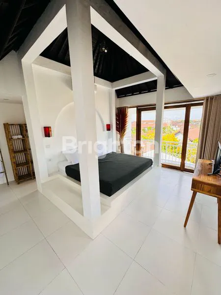 image GUESTHOUSE BARU 2 LANTAI DENGAN 7 KAMAR TIDUR, FULLY FURNISHED. DI AREA PARIWISATA CANGGU, SANGAT STRATEGIS, NYAMAN DAN TENANG\N (5)