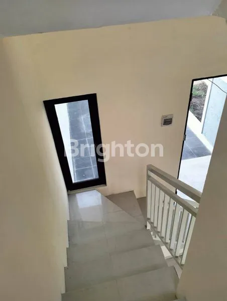 image RUMAH SCANDINAVIAN, GUNUNG ANYAR, RUNGKUT, SURABAYA (3)