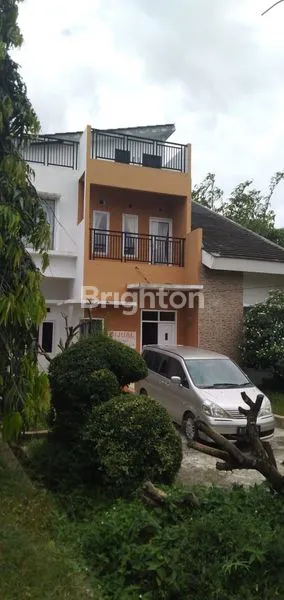 image RUMAH NYAMAN DAN LINGKUNGAN ASRI DI GREEN BSD CISAUK (1)