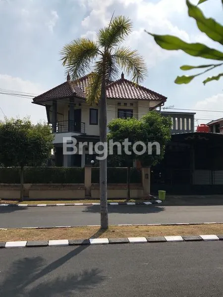 image RUMAH 2 LANTAI HOEK DI JL KEMANG ANGGREK KEMANG  PRATAMA 2 BEKASI (2)