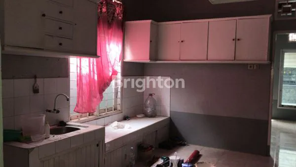 image RUMAH MINIMALIS, STRATEGIS, BERADA DI TENGAH KOTA (3)