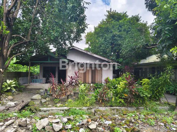 image TANAH LUAS 689M² BONUS RUMAH, DEKAT KAMPUS UNIMED & MMTC (1)