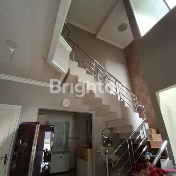 image RUMAH 2 LANTAI HOOK BAGUS NYAMAN KAV DKI MERUYA UTARA JAKARTA BARAT (7)