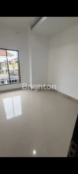 image RUMAH STRATEGIS GATOT SUBROTO, SHM & SIAP HUNI (7)