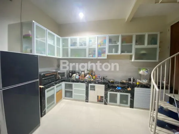 image RUMAH FURNISHED SURABAYA TIMUR DI PAKUWON CITY CLUSTER EASTCOAST PARK DEKAT SAN DIEGO & SAN ANTONIO, SEKOLAH CITA HATI, ITS, KENJERAN, DHARMAHUSADA, KERTAJAYA INDAH (3)