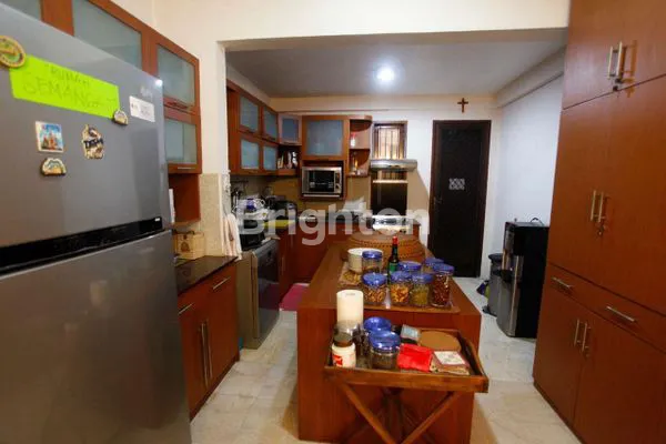 image JUAL RUMAH CANTIK DI BALI VIEW TANGERANG SELATAN (4)