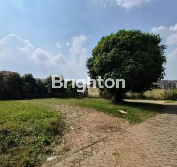 image TANAH LOKASI STRATEGIS COCOK BUAT PENGEMBANG BISA DI BANGUN MENJADI BEBERAPA RUMAH  (2)