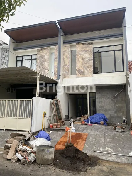 image RUMAH NEW MINIMALIS RUNGKUT 2 LANTAI STRATEGIS DEKAT UPN, RAYA MERR (1)