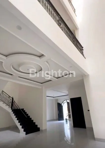 image GEDUNG 5 LANTAI 318M² 9KT KOLAM RENANG ROW JALAN BESAR DI SUNTER AGUNG JAKARTA UTARA (3)