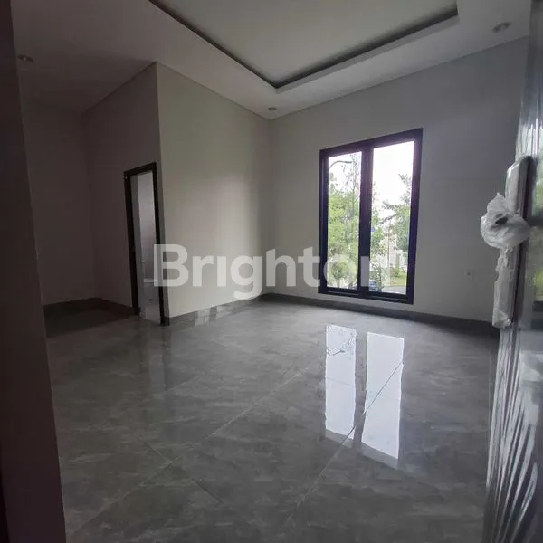 image DIJUAL RUMAH MEWAH 2 LANTAI DI CLUSTER PREMIUM KOTA WISATA  (3)