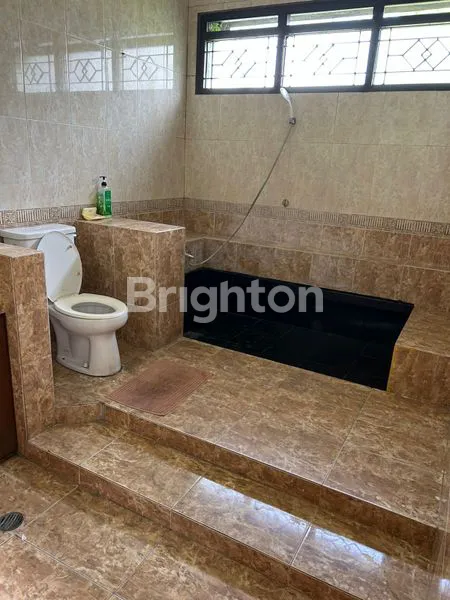 image RUMAH MEWAH DALAM KOMP PREMIUM,  SEMI FURNISHED & AKSES JALAN LEBAR DI BATUNUNGGAL BANDUNG (8)