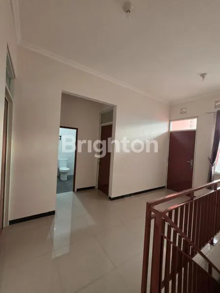 image RUMAH CANTIK SIAP HUNI STRATEGIS TAPOS DEPOK (3)