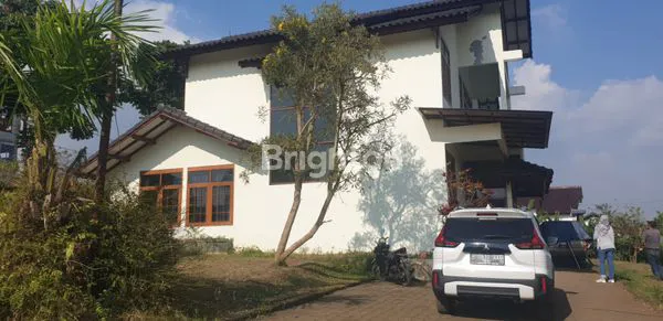 image RUMAH HUNIAN, BISA UNTUK KOST2AN+FURNISHED, DIATAS TANAH YANG LUAS & SIAP HUNI DI KATUMIRI BANDUNG BARAT (3)