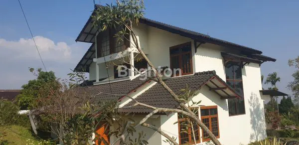 image RUMAH HUNIAN, BISA UNTUK KOST2AN+FURNISHED, DIATAS TANAH YANG LUAS & SIAP HUNI DI KATUMIRI BANDUNG BARAT (1)