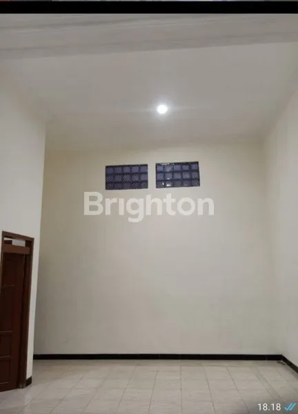 image DISEWAKAN RUMAH DI SURABAYA BARAT (3)