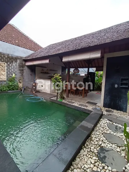 image KESEMPATAN EMAS! SEWA VILLA MEWAH DI JANTUNG KEROBOKAN, BALI  (1)