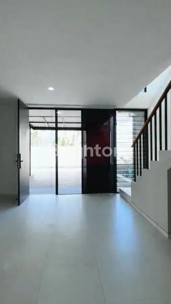 image HUNIAN STRATEGIS DEKAT TOL & BANDARA (3)