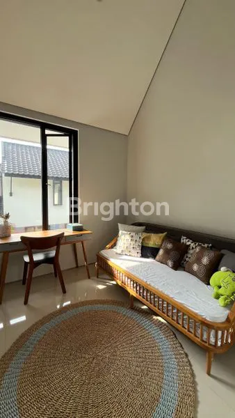 image RUMAH SIAP HUNI DI JAKSEL, DEKAT TOL & FASILITAS (3)