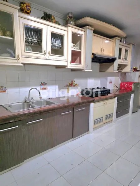 image RUMAH SUNTER  2 LT SEMIFURNISH JAKARTA UTARA (2)