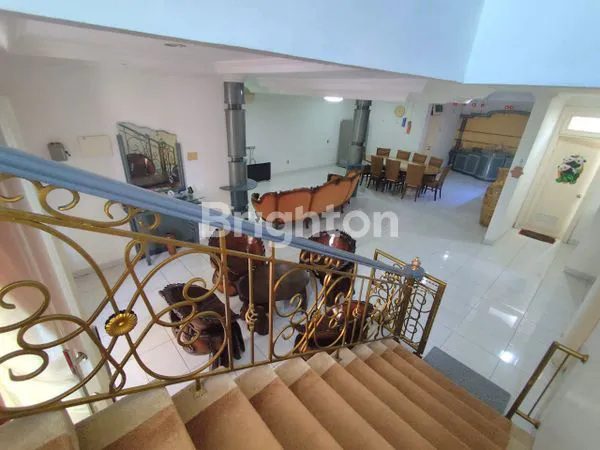 image RUMAH SUNTER  2 LT SEMIFURNISH JAKARTA UTARA (4)