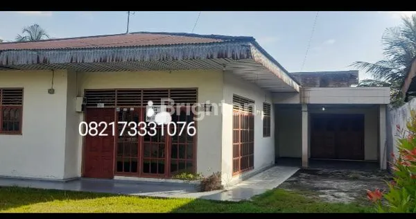 image DIJUAL RUMAH LOKASI SANGAT STRATEGIS (1)