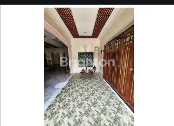 image RUMAH MEWAH 2 LANTAI DI TAMAN RATU, LT 252M² (3)