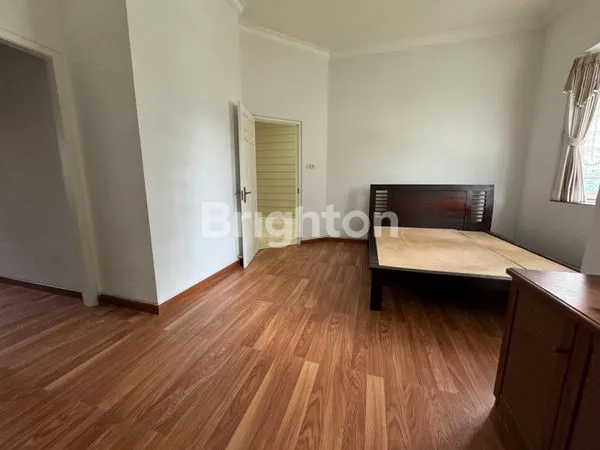 image RUMAH DI PAKUWON CITY SAN DIEGO SEMI FURNISH  (2)