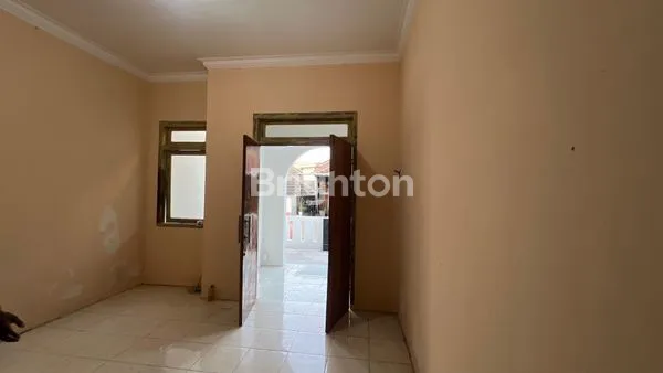 image RUMAH 2 LANTAI PERUM ALAM JAYA,DEKAT PERUM PERMATA JINGGA 2 SIAP HUNI (4)
