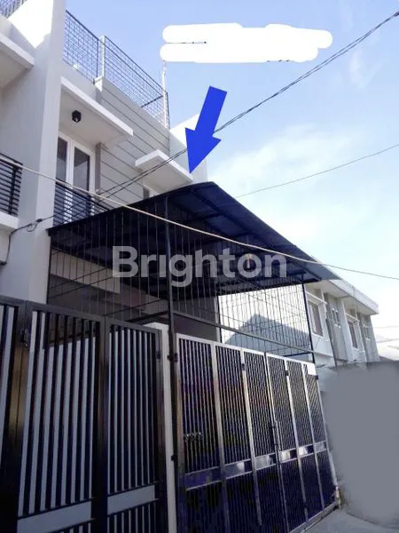 image RUMAH MODEL MINIMALIS TERAWAT 3LANTI DI JL. MANGGA (1)