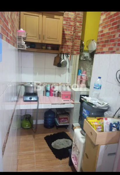 image JUAL RUMAH 2 LANTAI & BONUS 6 PINTU KONTRAKAN JADI SATU (5)