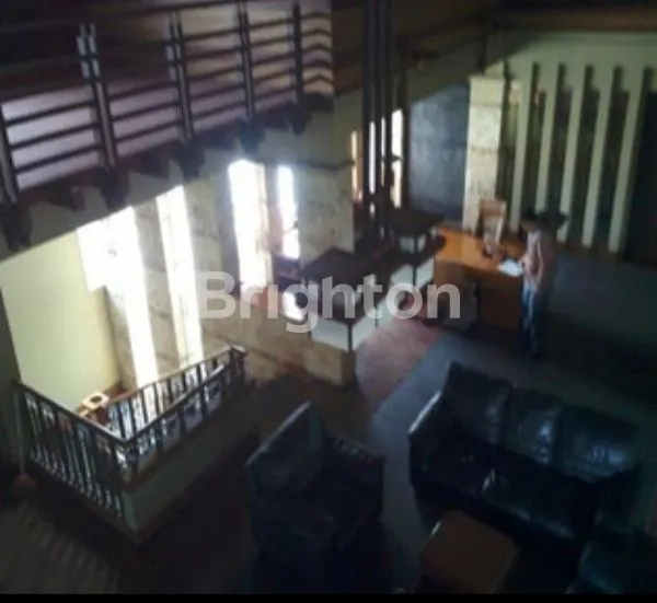 image RUMAH MEWAH TERAWAT DI CIPAGANTI BANDUNG  (4)