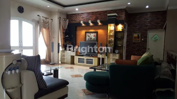 image RUMAH MEWAH 2 LANTAI RAYA TAMAN INDAH, MENANGGAL, GAYUNGAN DEKAT CITO, TAMAN, WARU SIDOARJO (4)