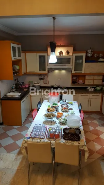 image RUMAH MEWAH 2 LANTAI RAYA TAMAN INDAH, MENANGGAL, GAYUNGAN DEKAT CITO, TAMAN, WARU SIDOARJO (7)