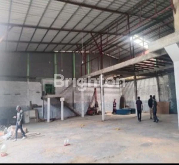 image RUMAH LUAS COCOK UNTUK MBG DI KOL. MASTURI BANDUNG  (3)