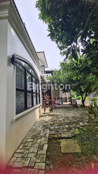 image RUMAH HOEK KOTA WISATA CIBUBUR (5)