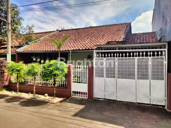 image RUMAH NYAMAN DI SUKAMENAK INDAH - LOKASI STRATEGIS HARGA MENARIK (1)
