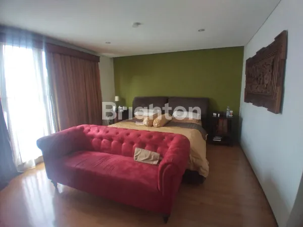 image RUMAH MEWAH AREA PREMIUM EKONOMIS STRATEGIS DEKAT LAP GOLF JUAL SGERA BANGET (5)