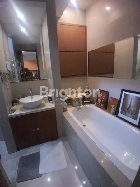 image RUMAH MEWAH AREA PREMIUM EKONOMIS STRATEGIS DEKAT LAP GOLF JUAL SGERA BANGET (7)