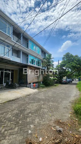 image RUKO 3 LANTAI SHM DI KUTISARI, DEKAT UNIV. PETRA (2)