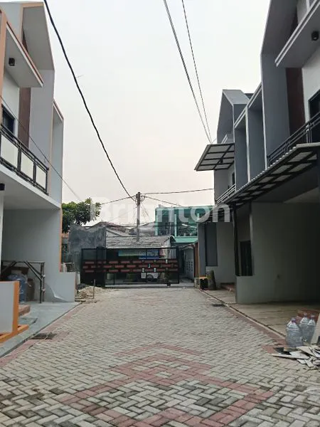 image ROYAL CIJAGO RESIDENCE - RUMAH MODERN TANPA DP (2)