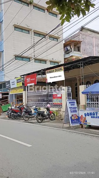 image DIJUAL RUMAH DAN TANAH PINGGIR JALAN  (1)