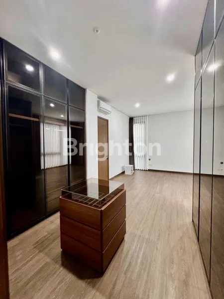 image RUMAH MEWAH DI CLUSTER KANADE THE ZORA BSD CITY,BARU,RAPIH,BONUS KITCHEN DAN CURTAIN PREMIUM (2)