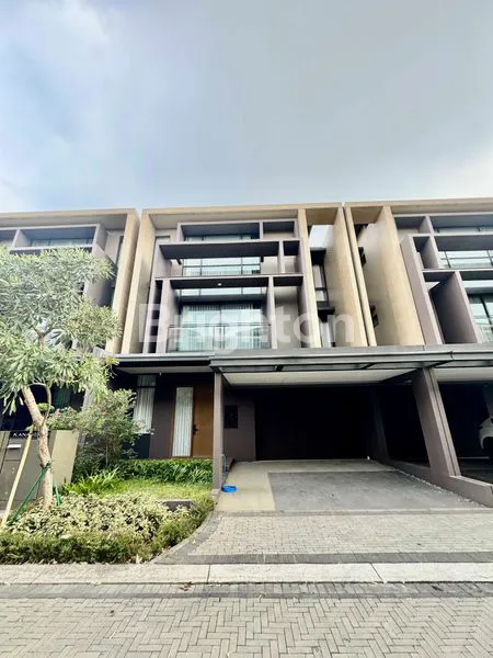 image RUMAH MEWAH DI CLUSTER KANADE THE ZORA BSD CITY,BARU,RAPIH,BONUS KITCHEN DAN CURTAIN PREMIUM (1)