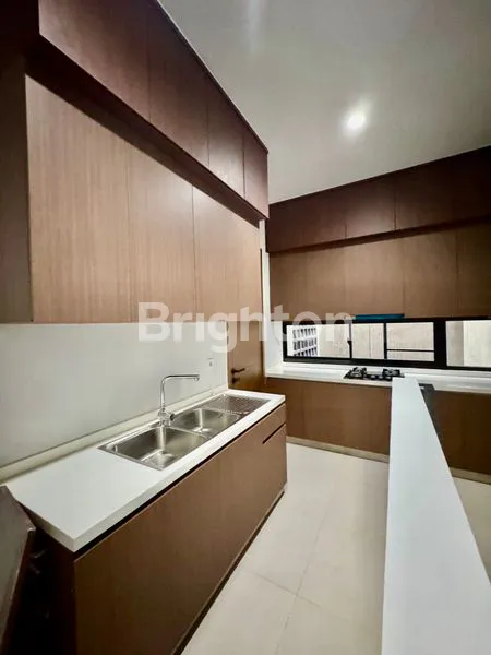 image RUMAH MEWAH DI CLUSTER KANADE THE ZORA BSD CITY,BARU,RAPIH,BONUS KITCHEN DAN CURTAIN PREMIUM (5)